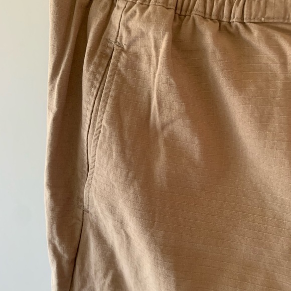 ASOS men’s Khaki Cargo pants with jogger hems Multiple pockets elasticized waist - Picture 6 of 11